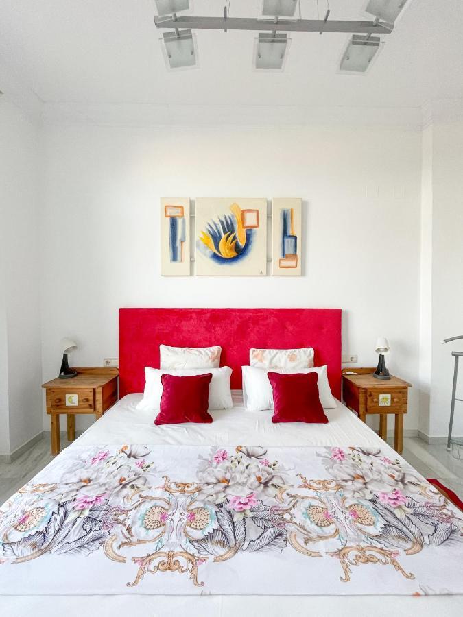 Modern Three-Level Apartment Near The Sea Benalmádena Esterno foto